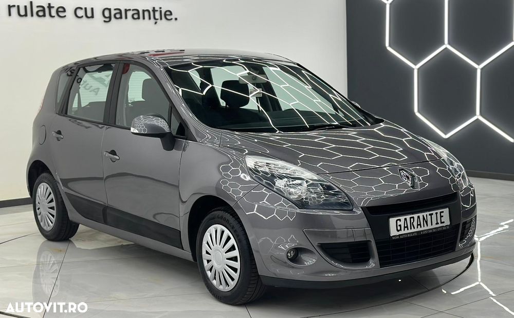 Renault Scenic 1.6 16V 110 Authentique - 3