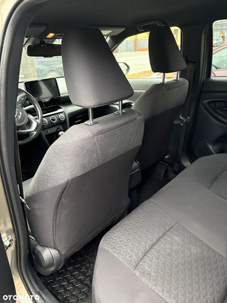 Toyota Yaris - 11