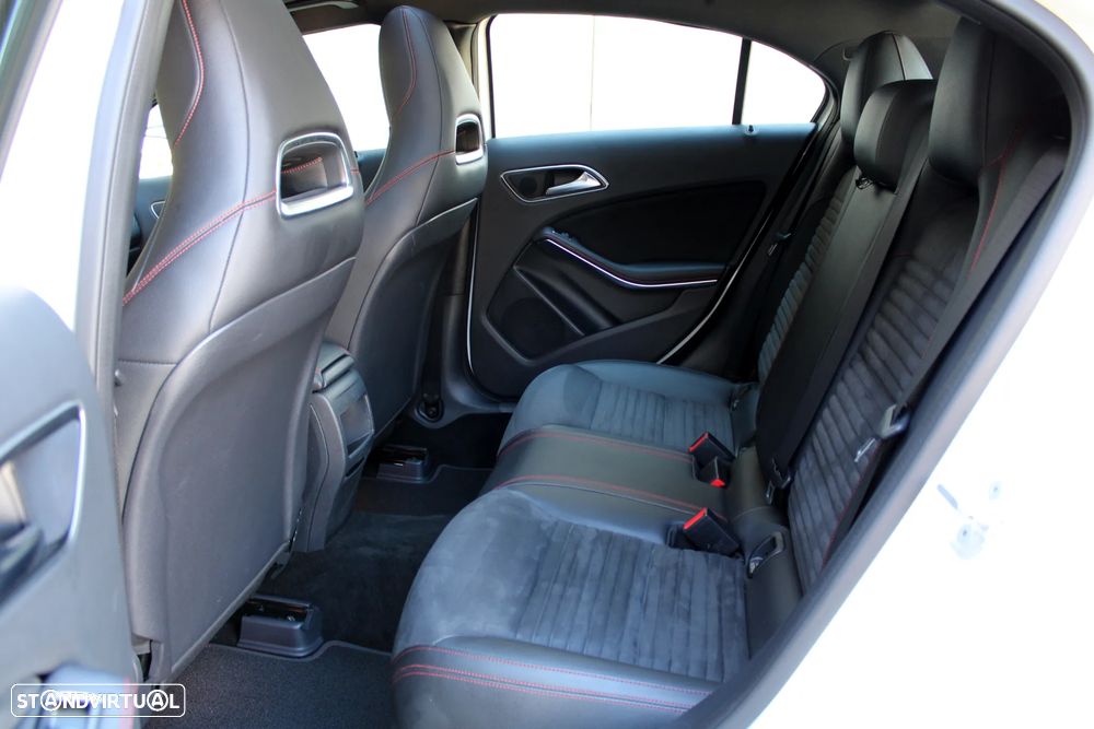 Mercedes-Benz A 180 CDI BE AMG Sport — fotografia 9