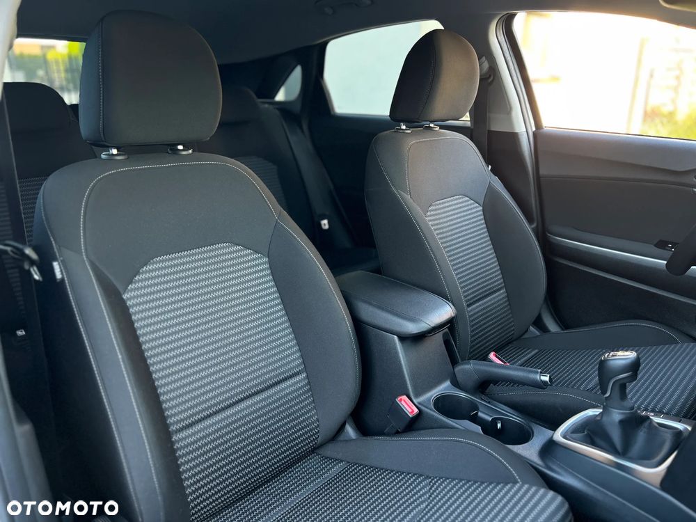 Kia Ceed 1.5 T-GDI L - 23