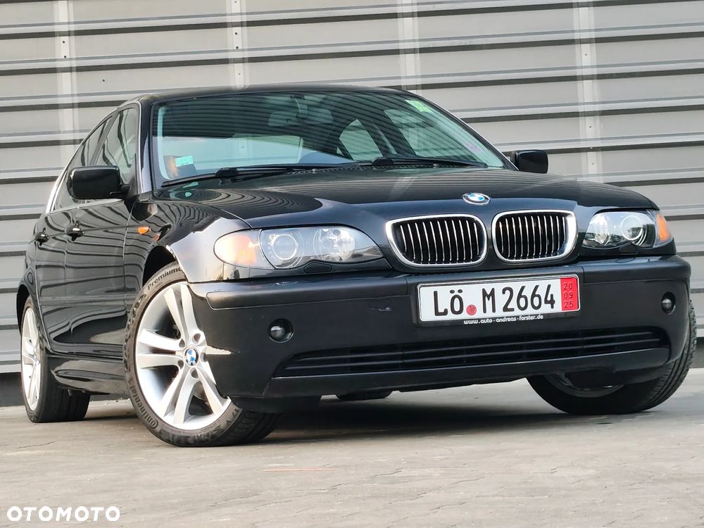 BMW Seria 3 325i Edition Exclusive - 36