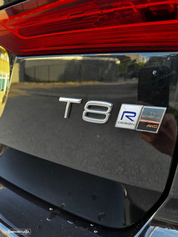 Volvo XC 60 2.0 T8 PHEV R-Design AWD - 10