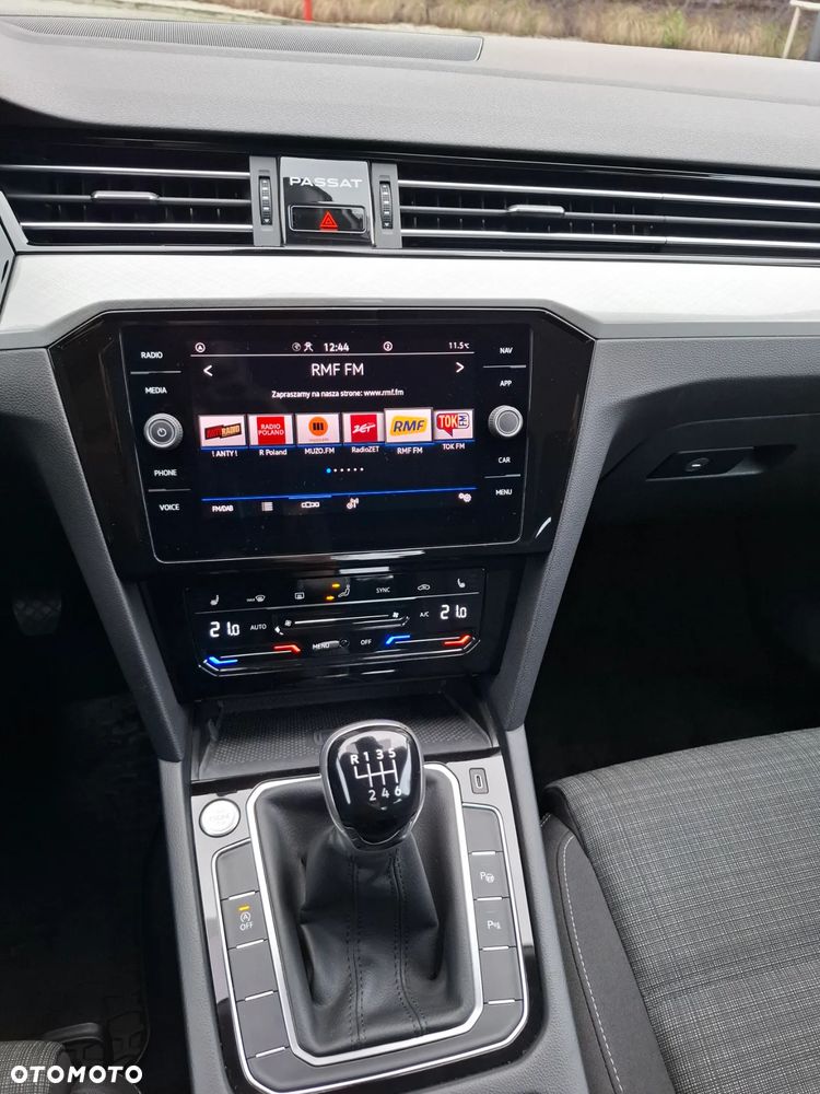 Volkswagen Passat 1.5 TSI EVO Business - 24
