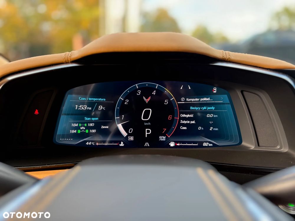 Chevrolet Corvette - 16