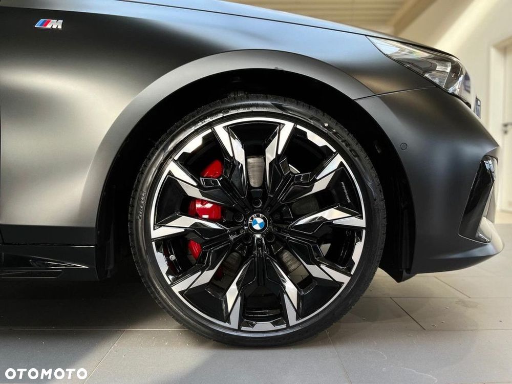 BMW Seria 5 540d xDrive mHEV M Sport - 9