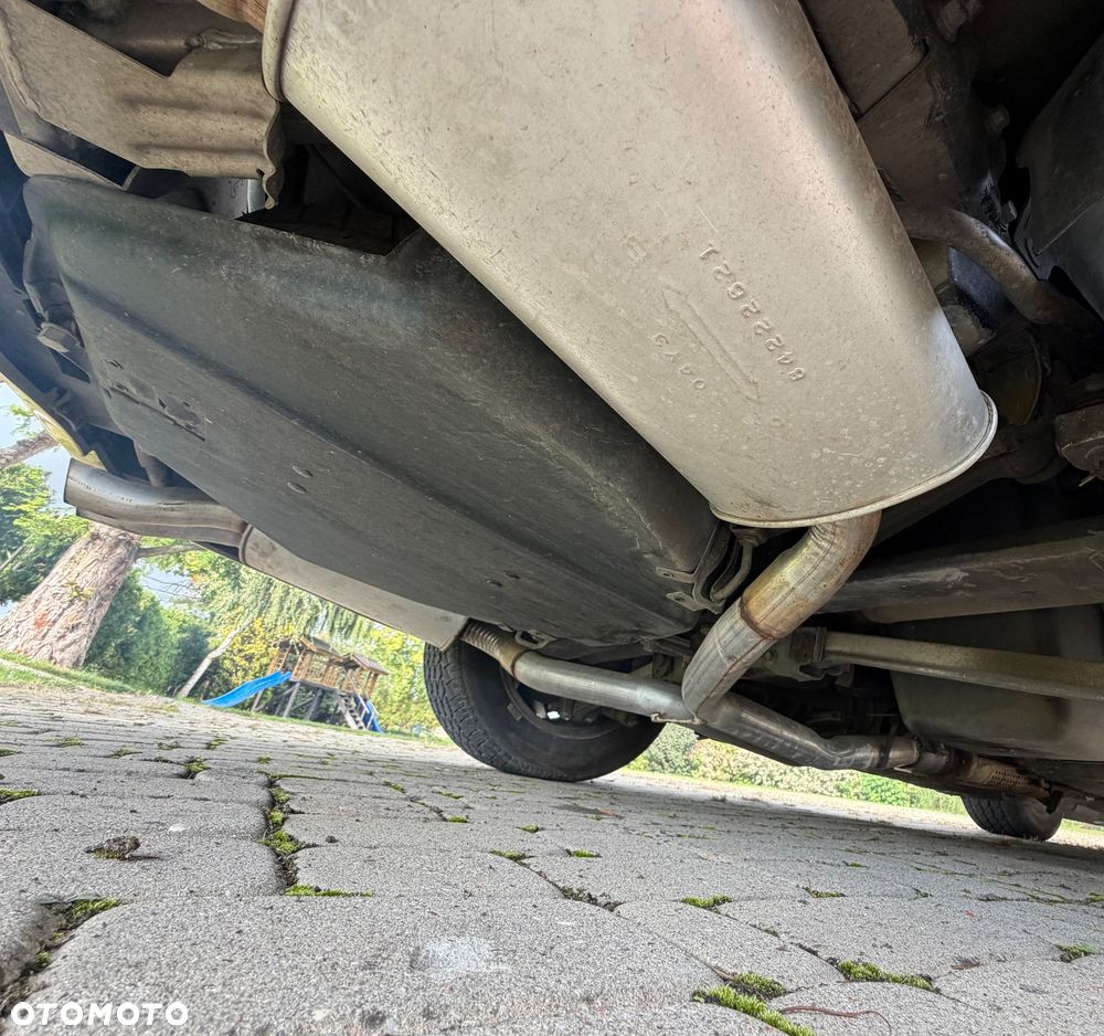 Chevrolet Corvette - 22