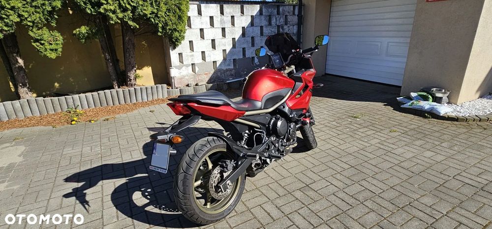 Yamaha XJ - 2