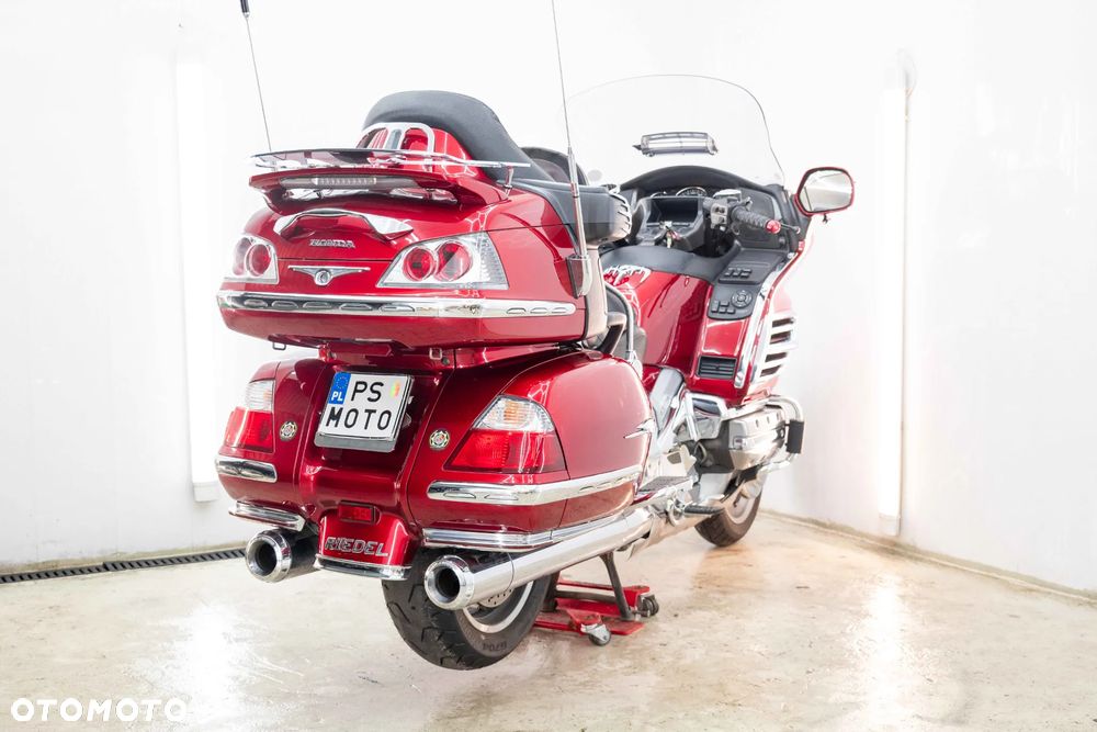 Honda GL - 6