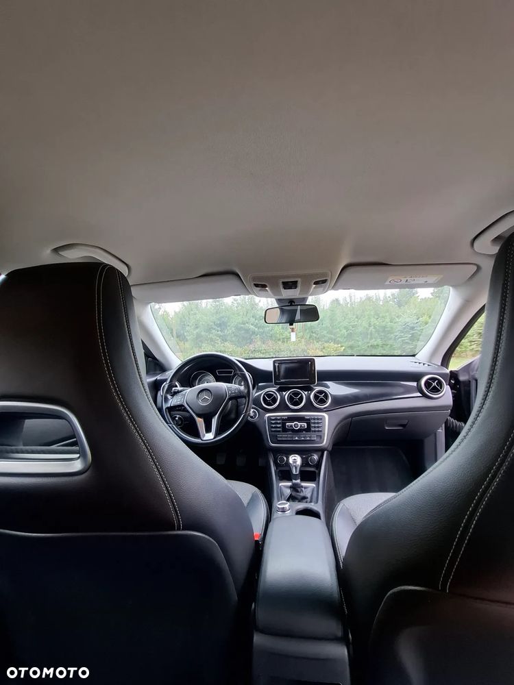 Mercedes-Benz CLA - 23