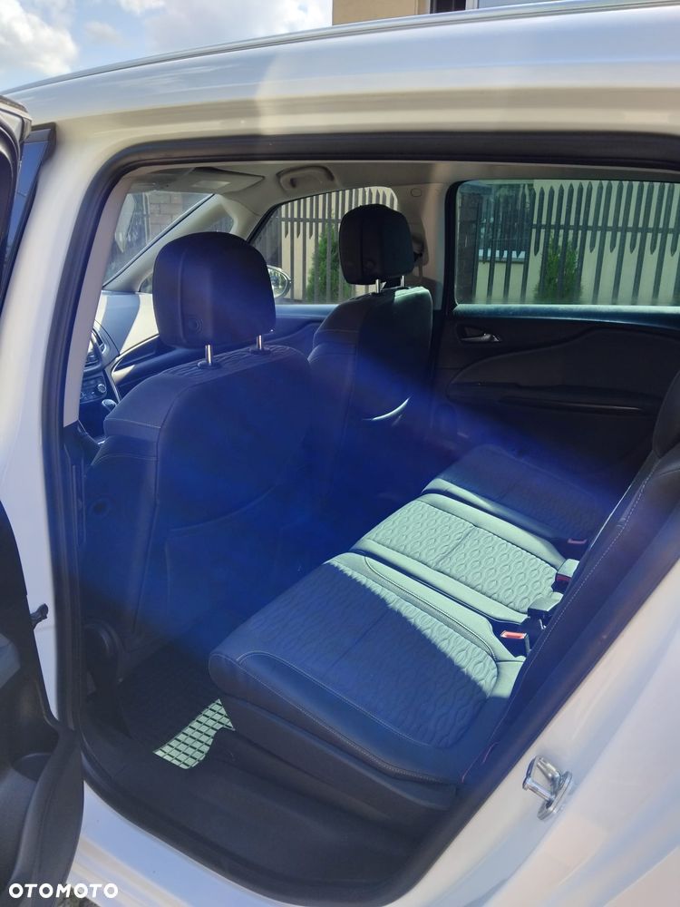 Opel Zafira - 8