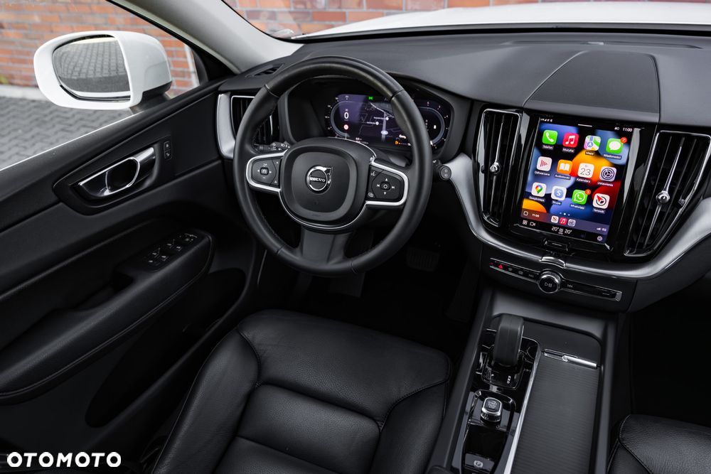Volvo XC 60 B4 D Geartronic Momentum Pro - 35