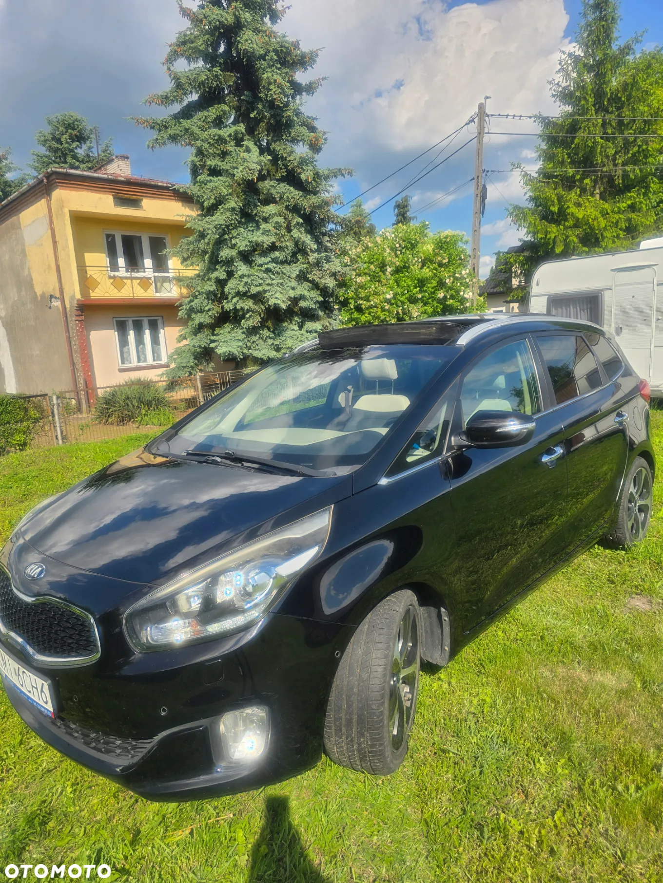 Kia Carens - 21