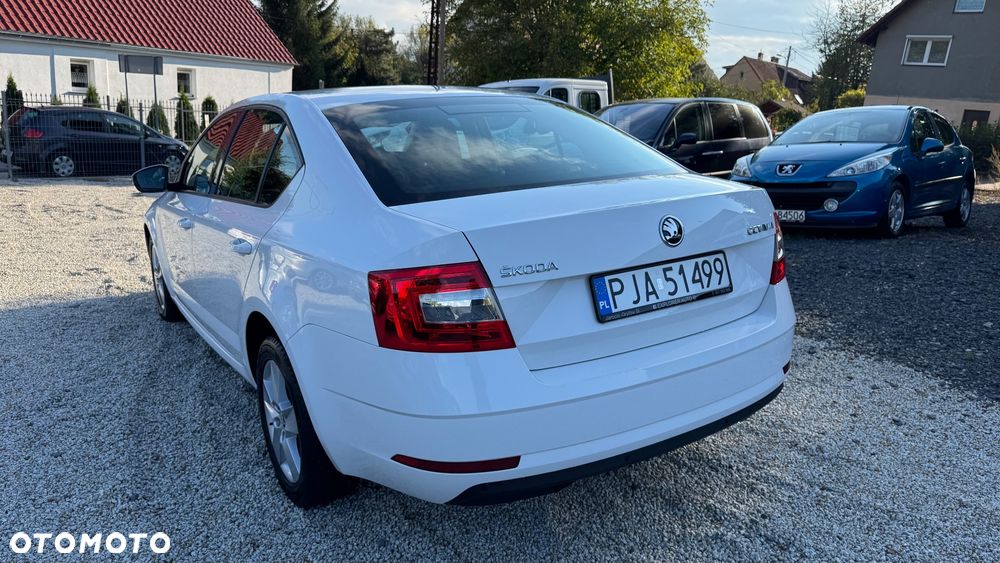 Skoda Octavia 1.6 TDI Style - 6