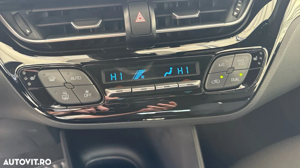 Toyota C-HR 1.8 HSD 122 CP 4x2 CVT Core - 32