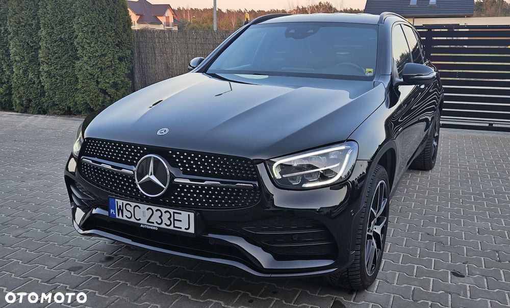 Mercedes-Benz GLC 220 d 4Matic 9G-TRONIC AMG Line - 3