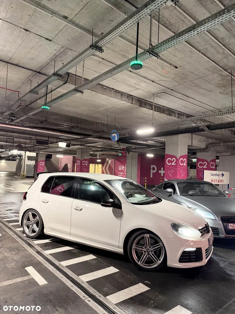 Volkswagen Golf 2.0 R - 10