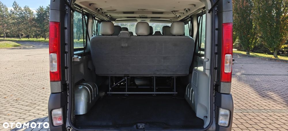 Renault Trafic - 15