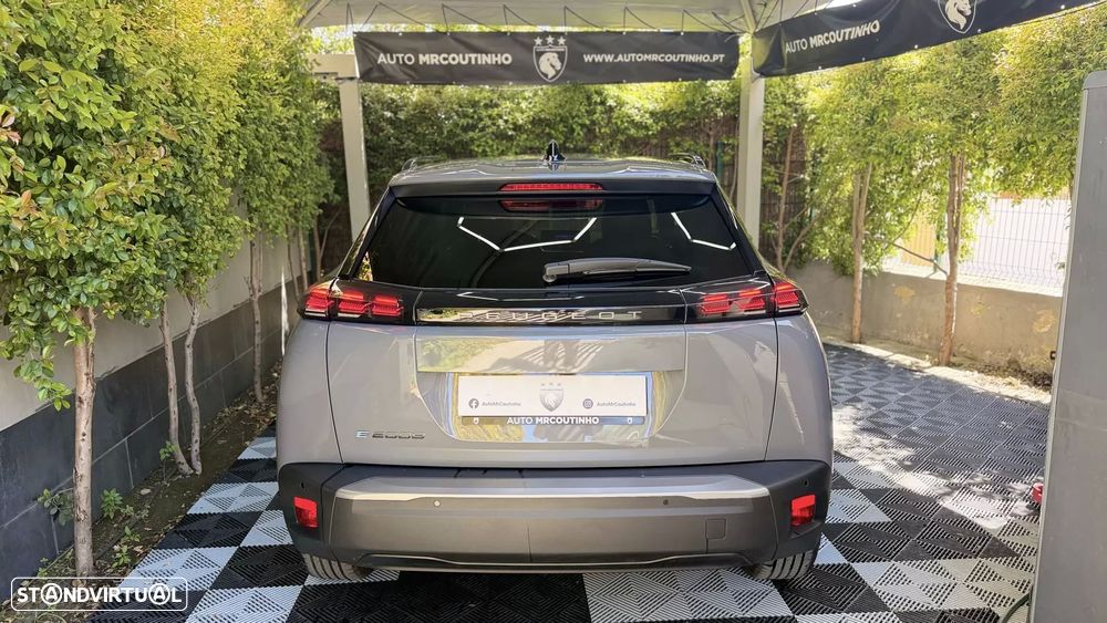 Peugeot e-2008 54 kWh Allure - 9