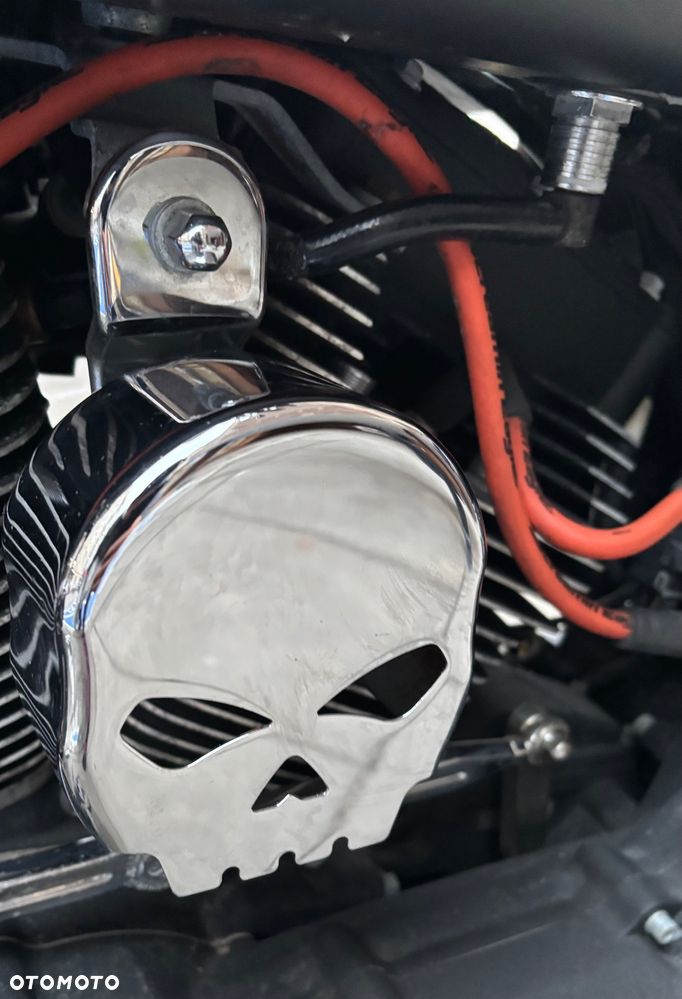 Harley-Davidson Dyna Fat Bob - 8