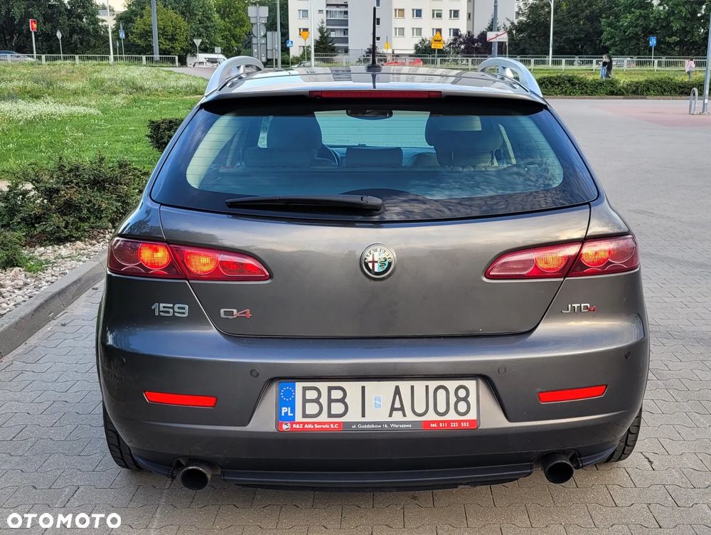 Alfa Romeo 159 Sportwagon ver-159-2-4jtdm-q4-distinctive - 8