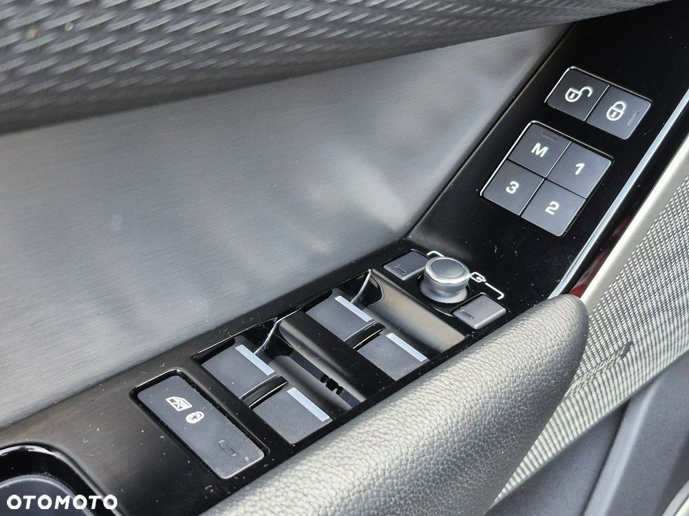 Land Rover Range Rover Velar - 17