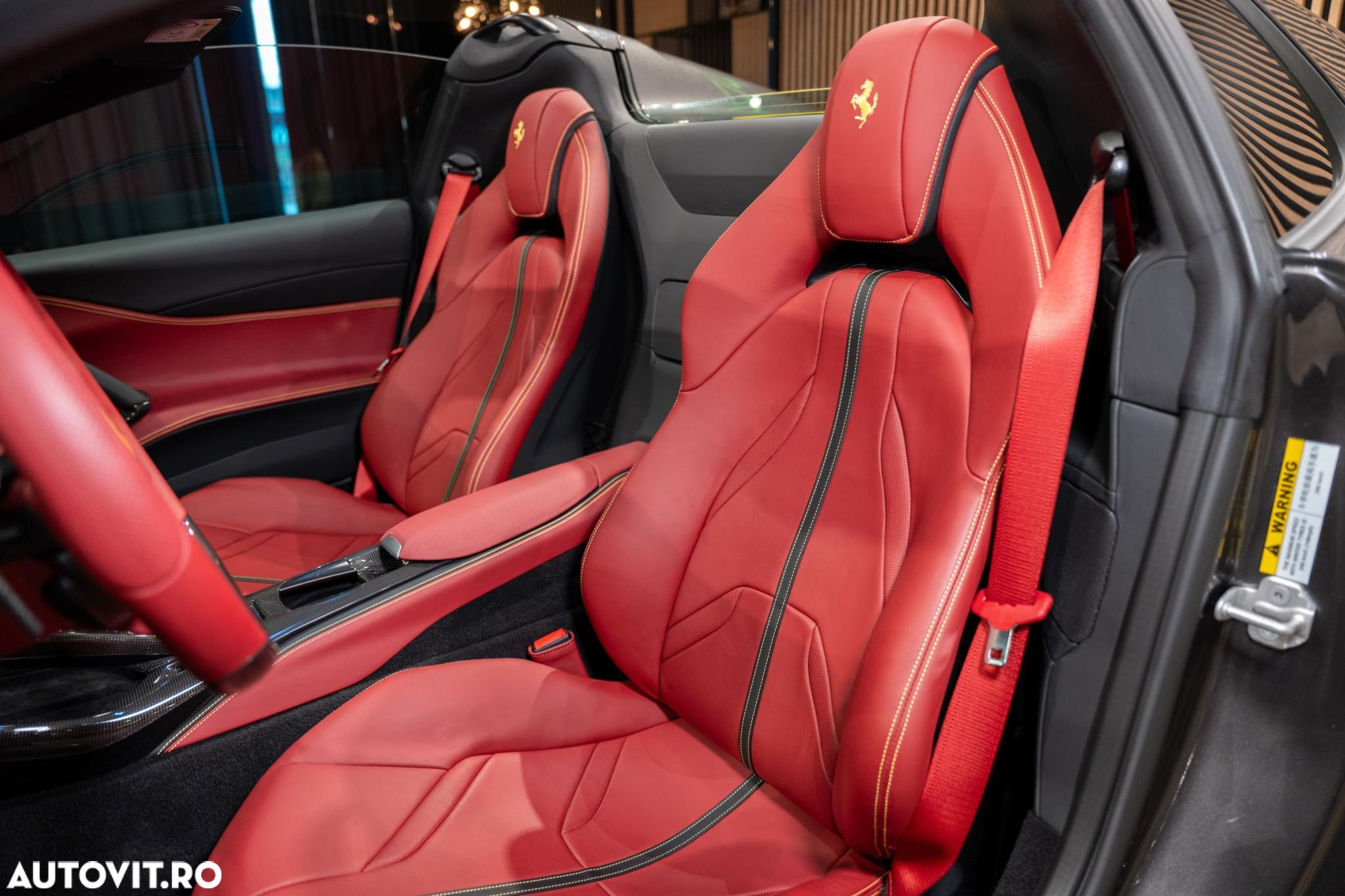 Ferrari 812 - 32