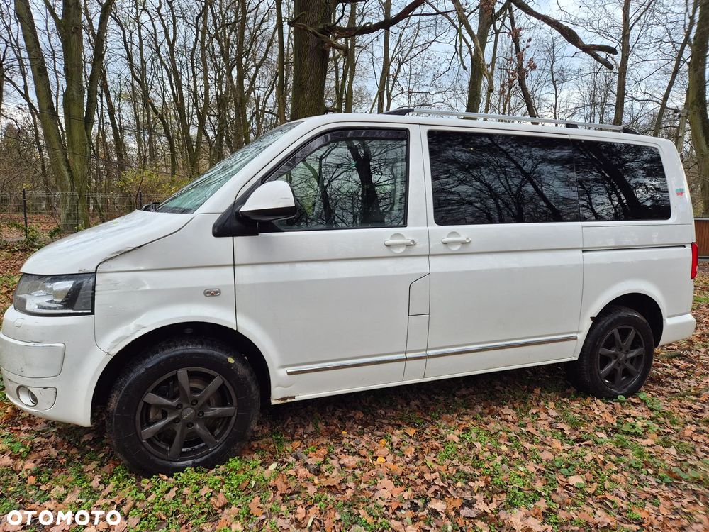 Volkswagen Multivan - 1