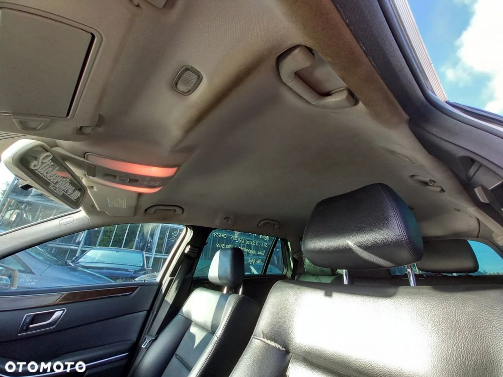 MERCEDES E-KLASA W212 PODSUFITKA JASNA KOMBI - 1