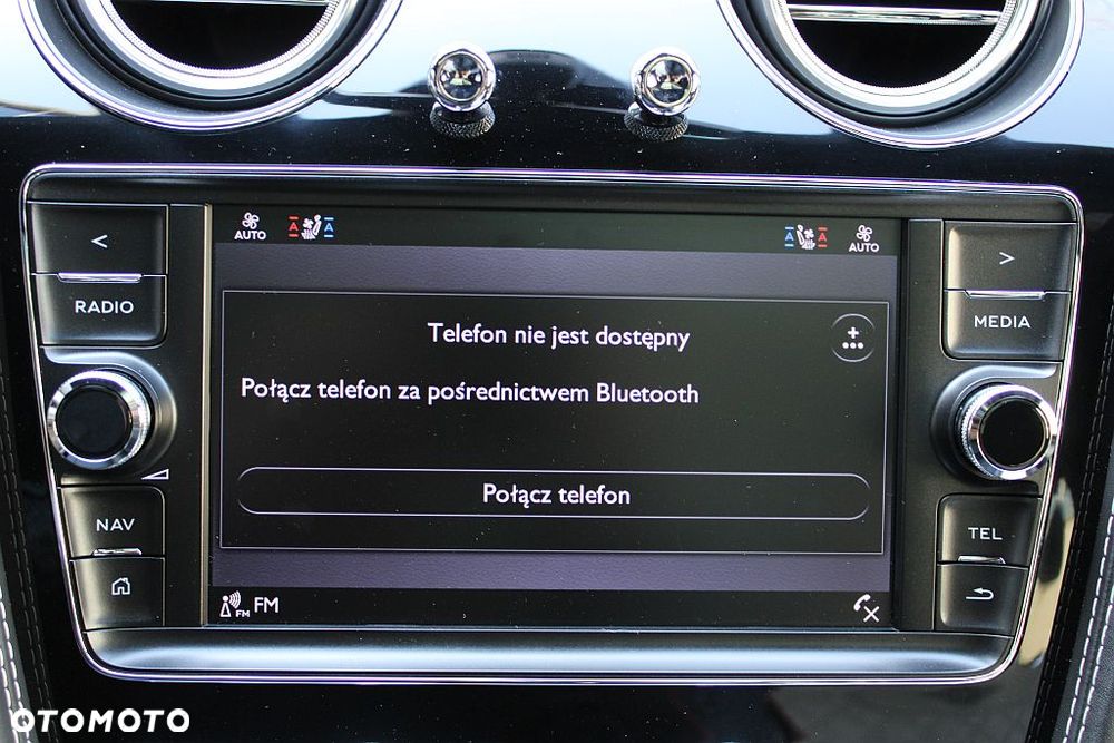 Bentley Bentayga - 32