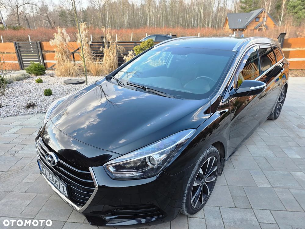 Hyundai i40 1.7 CRDi Classic DCT - 1