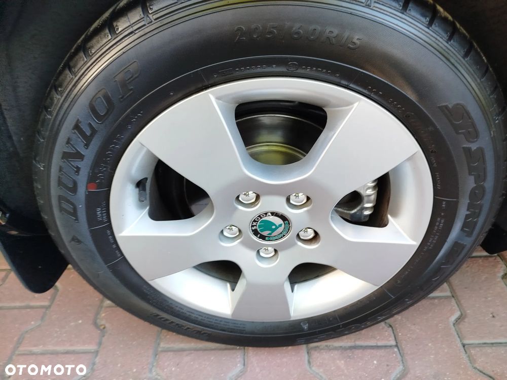 Skoda Octavia 1.6 TDI DPF FAMILY - 38