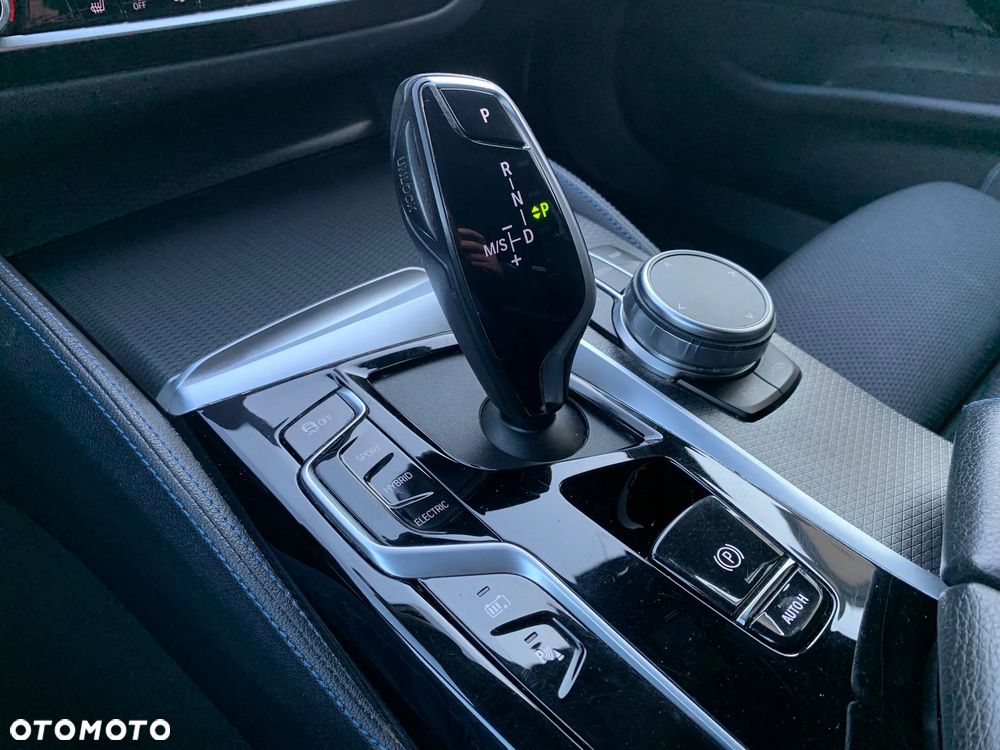 BMW Seria 5 530e M Sport sport - 13