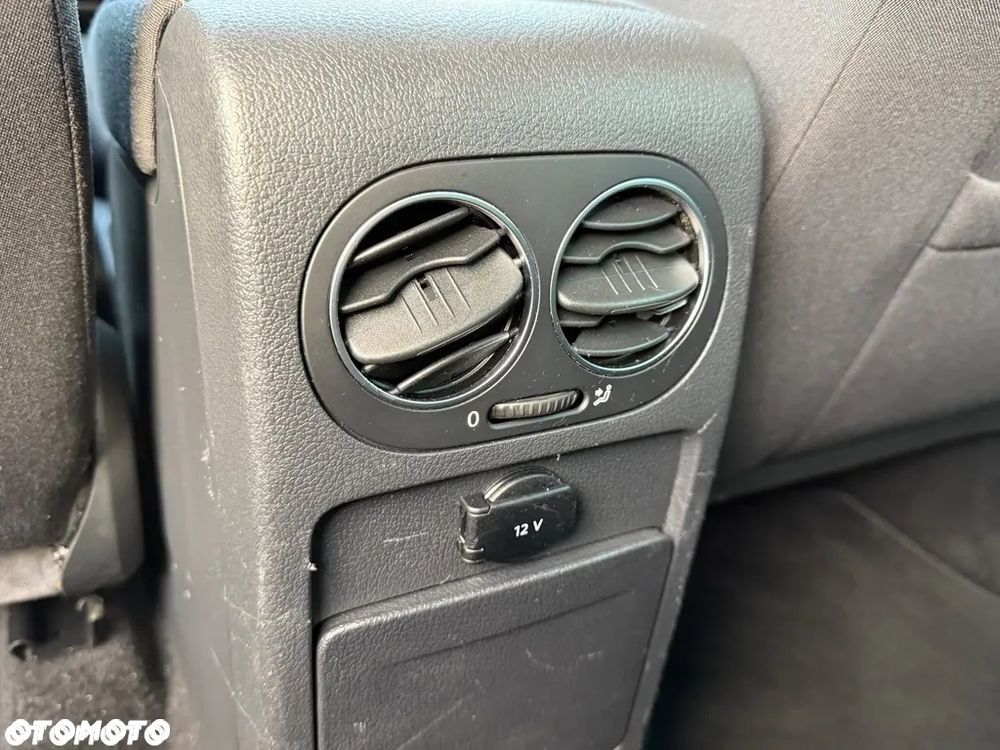 Volkswagen Golf Plus 1.6 TDI DPF Life - 20