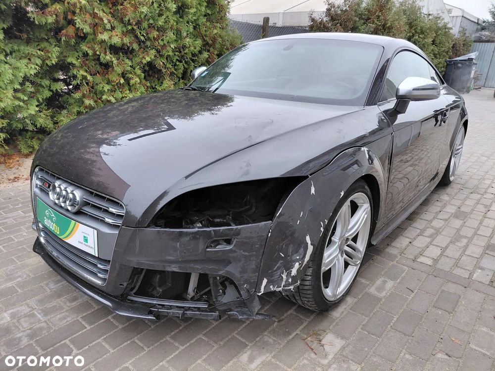 Audi TT S Coupé - 10