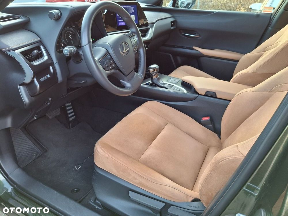 Lexus UX 250h GPF Business 2WD - 19