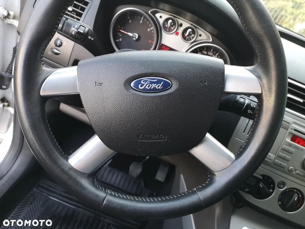 Ford Kuga 2.0 TDCi 2x4 Trend - 19