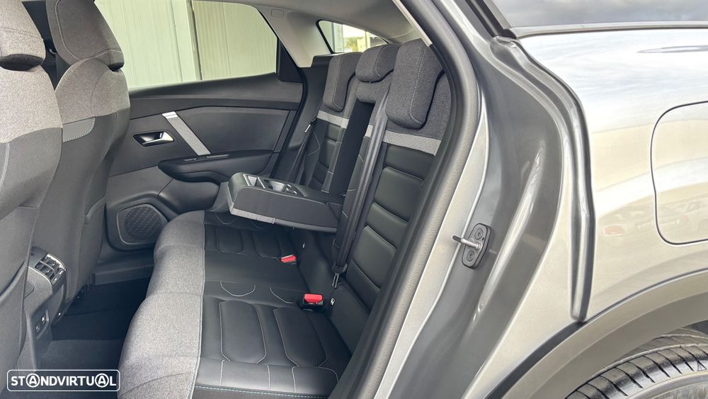 Citroën C4 PureTech 130 Stop&Start EAT8 SHINE - 15