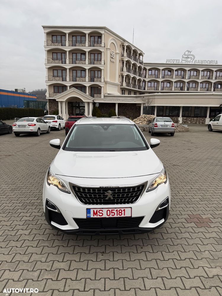 Peugeot 5008 PureTech 130 EAT8 Stop & Start Allure Business-Paket - 18