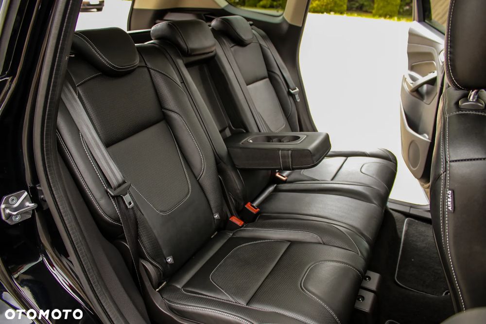 Ford Kuga 1.5 EcoBoost 2x4 Titanium - 23