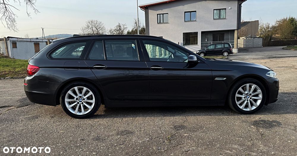 BMW Seria 5 530d xDrive Sport-Aut Luxury Line - 6