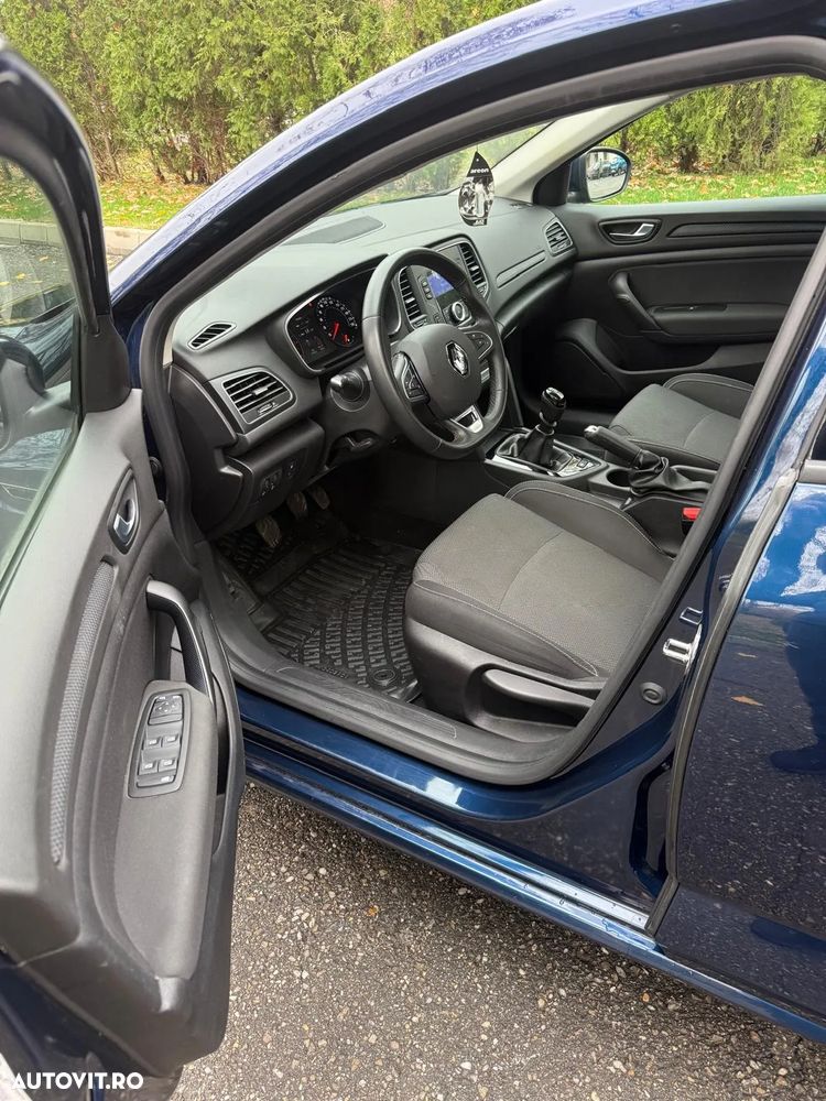 Renault Megane - 12