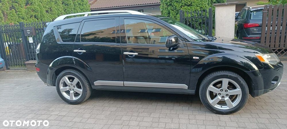 Mitsubishi Outlander 2.4 4WD CVT Instyle - 10