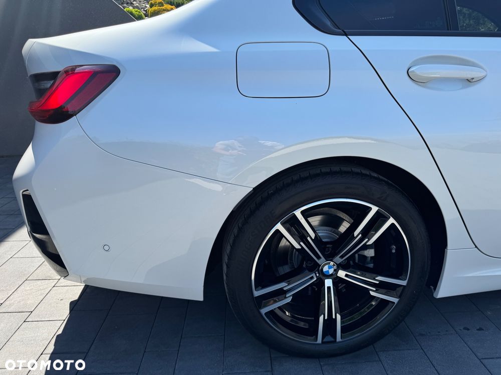 BMW Seria 3 320i M Sport - 37