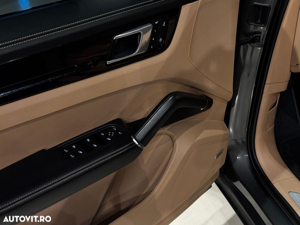 Porsche Cayenne Standard - 16