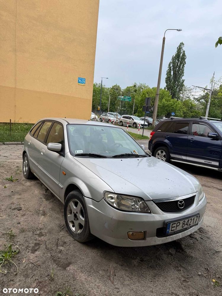 Mazda 323F - 2