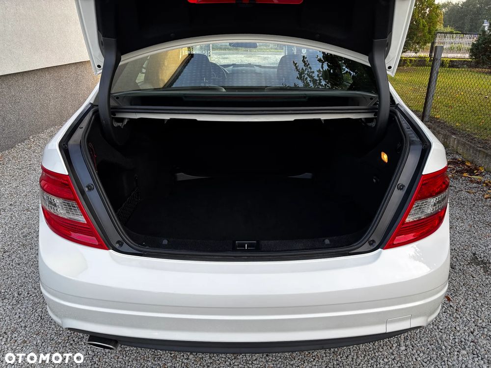Mercedes-Benz Klasa C 200 Kompressor Avantgarde - 17