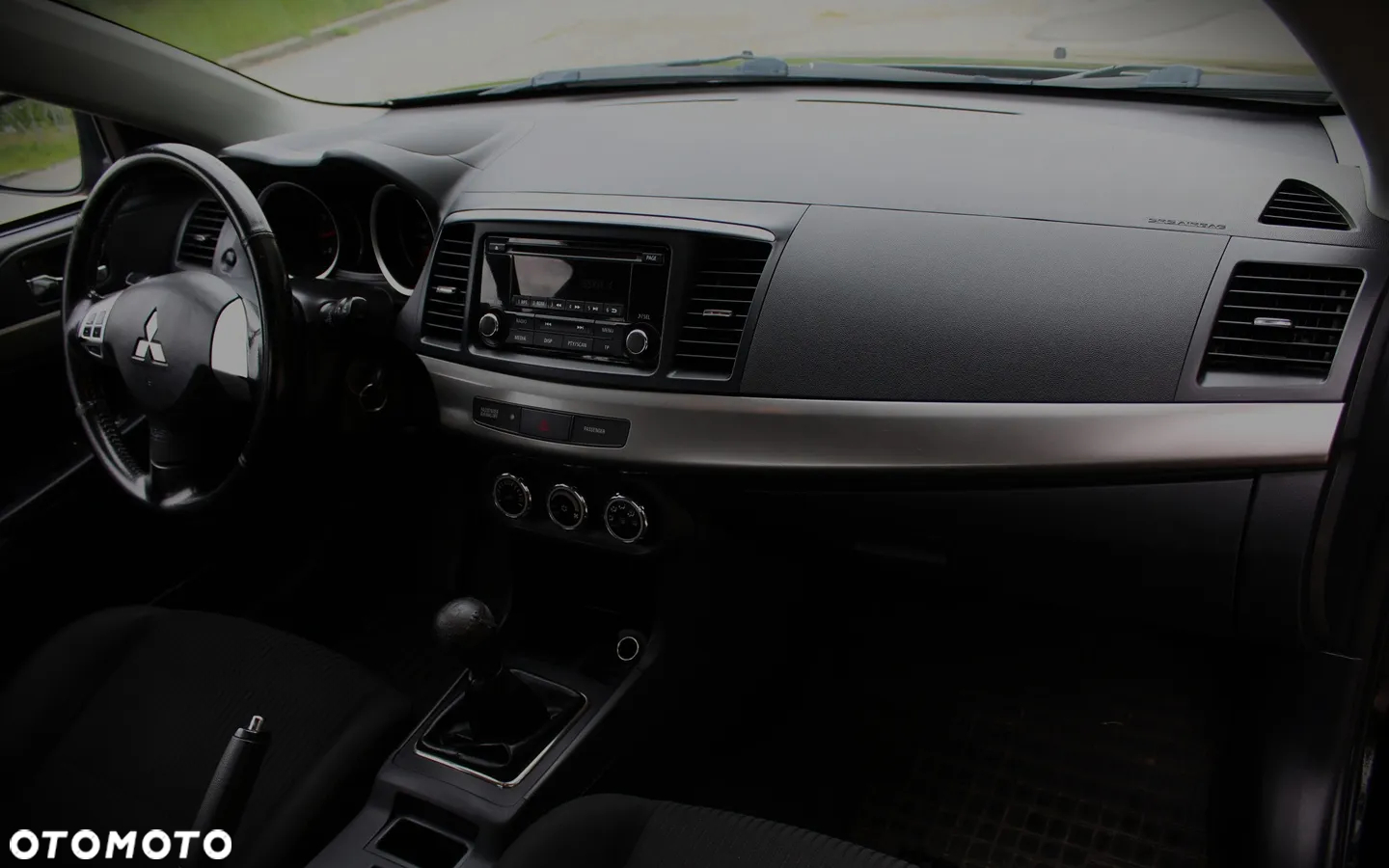 Mitsubishi Lancer 1.6 Intense - 25