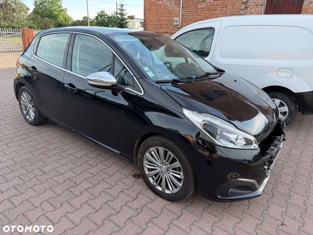 Peugeot 208 - 2