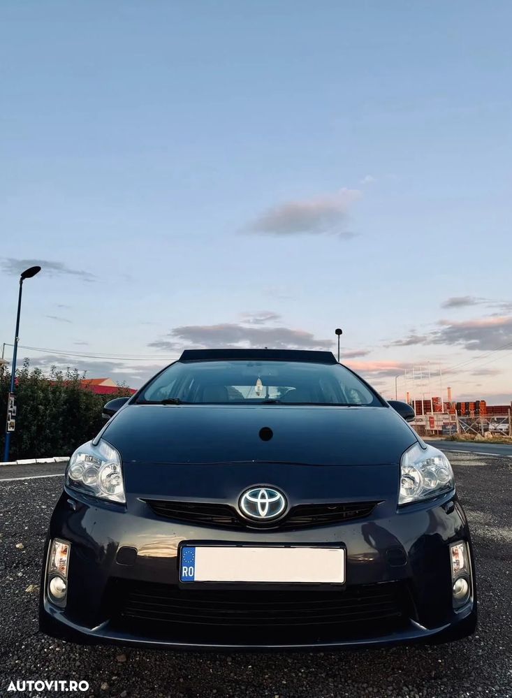 Toyota Prius - 2