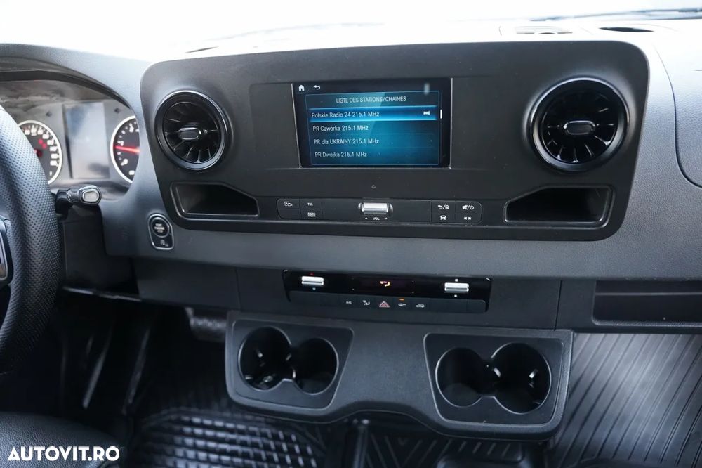 Mercedes-Benz SPRINTER 315 CDI / FURGON / AUTOUTILITARĂ / FULL LED / AUTOMATĂ / 3 LOCURI / IMPORTATĂ - 31